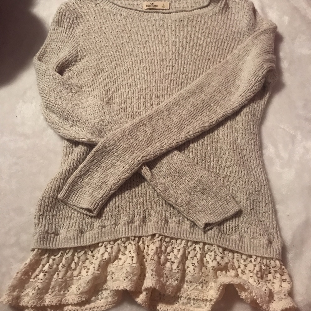Hollister sweater
